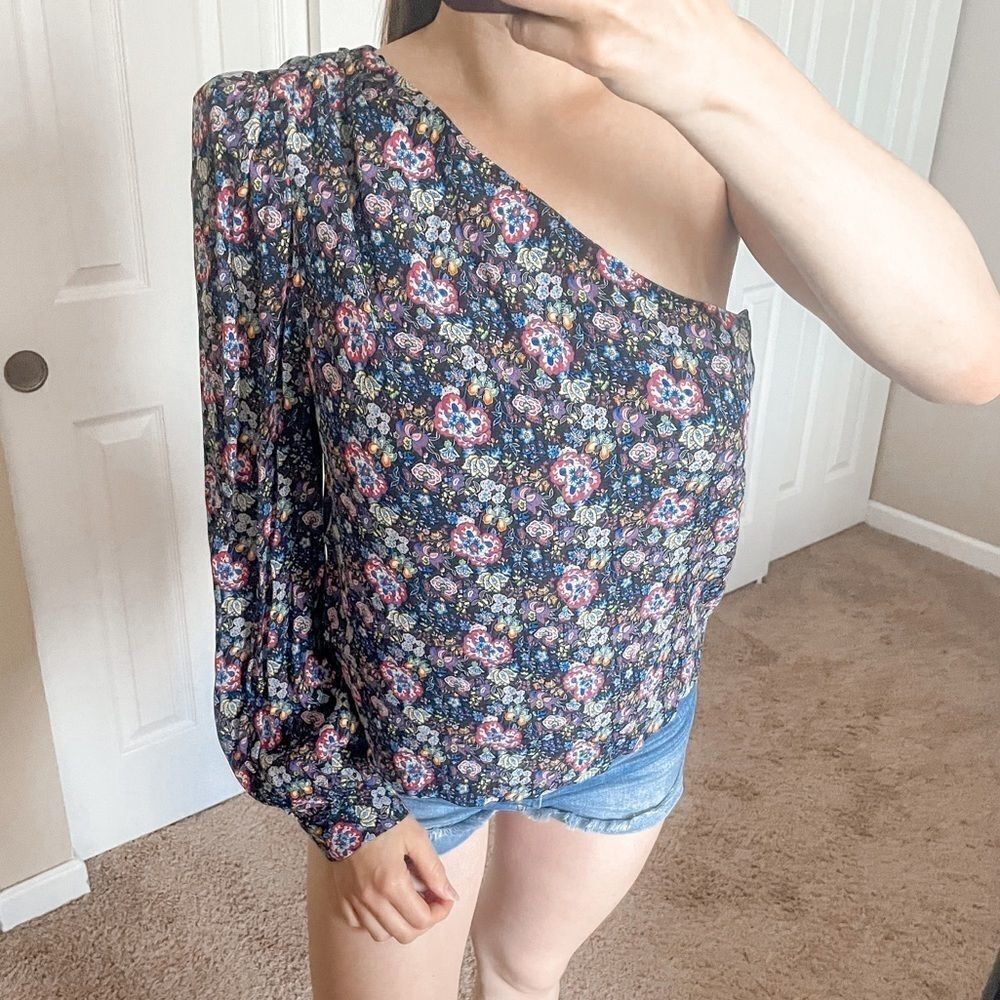 FRAME Floral One-Shoulder Blouse L